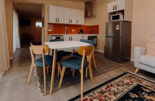 Rewa House | Tremorne Stay - the ultimate cosy couple cottage