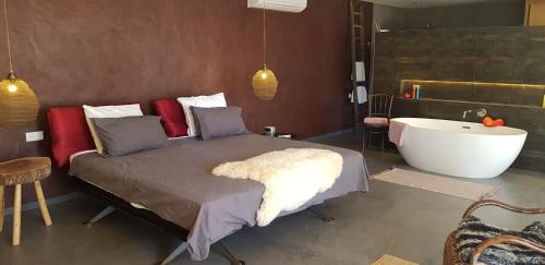 Ferreira do Alentejo Bed & Breakfast | Trendy and Luxe B&B and Garden Suite