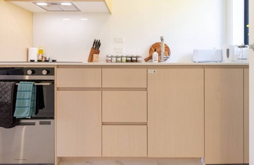 Sydenham House | Trendy Central City Studio Stay