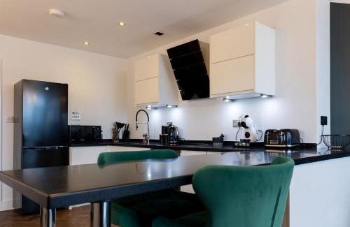 Cardiff City Centre Apartment | Trendy city centre apartment with free parking