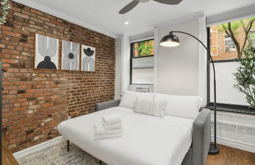 Ukrainian Village Apartment | Trendy East Village Escape