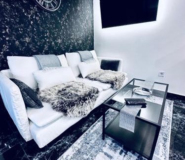 Karacsond House | Trendy House 65