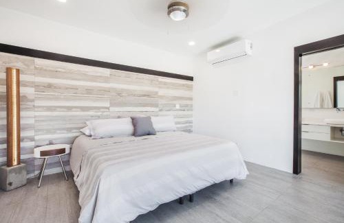 Paradise Bay House | Trendy Loft House - Private Pool - Ocean View - Santa Cruz