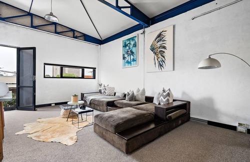 Richmond North House | Trendy NYC Style Warehouse