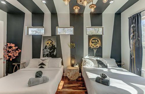 MLK House | Trendy Stay for 10 Minutes to Downtown 6th St Family house