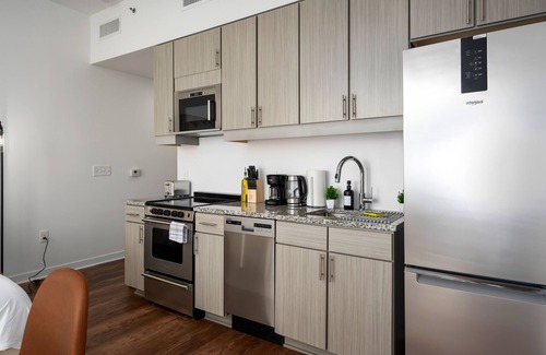 Birmingham Apartment | Trendy Studio in Downtown with Private Balcony!