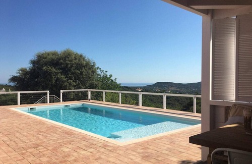 Gorjoes Villa | Trendy villa with a remarkable view.