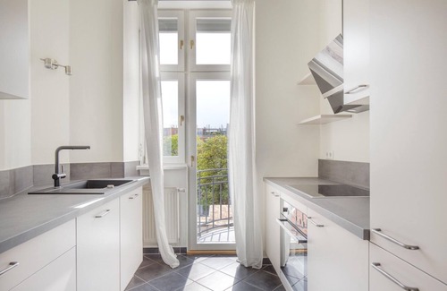 Wieden Apartment | Trendy Wieden 2BR w/Balcony & Elevator, nr Shopping, by Blueground