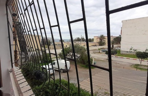 Algiers Apartment | Tres belle appartement F3 a El Marsa tres propres