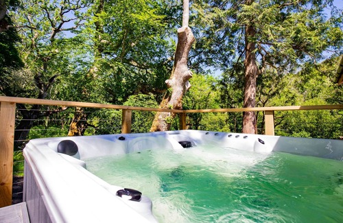 Truro Villa | Tresillian Lodge, Tresillian Lodge *Sauna*Hot Tub*Waterfront*privacy