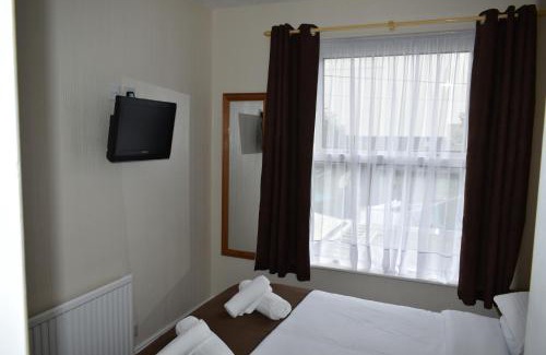 Newquay City Centre Bed & Breakfast | Trevellis Bed and Breakfast