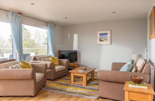 Winnard's Perch House | Trevone House with Hot Tub on Retallack Resort