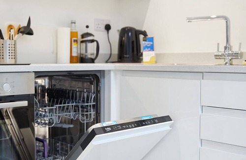 Trevone Apartment | Trevone, Padstow-Modern Apartment minutes from sandy beach and SW coast path