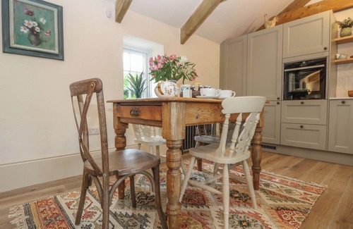 Camborne Cottage | TREVOOLE BARN, pet friendly, with open fire in Praze-An-Beeble