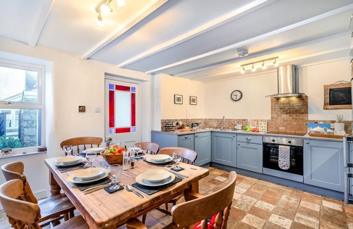 Pendeen House | Trevow - Three Bedroom House, Sleeps 4