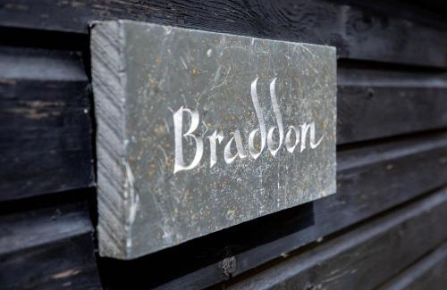 Wainhouse Corner House | Treworgie Barton - Braddon