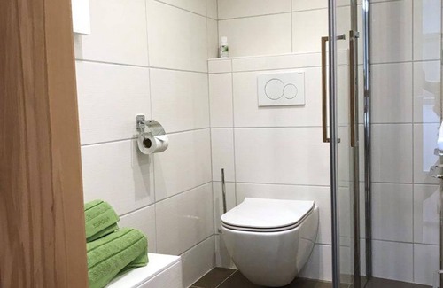 Unterburg am Klopeiner See House | Triple room - Lindenhof - Restaurant & Pension