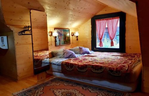 Breznicki Hum House | Tri breze