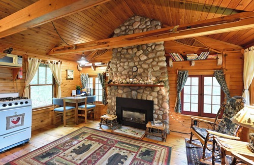 Drummond Apartment | Tri-Lakes Hideaway on Lake Wilipyro
