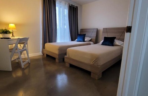Hialeah Apartment | triangle suite III