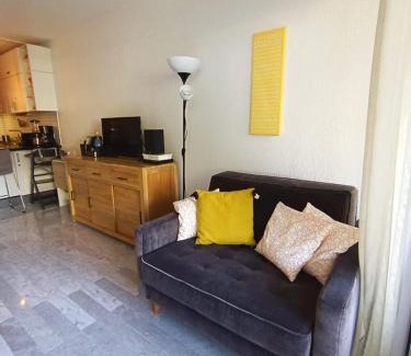 Juan-les-Pins Apartment | Tribuperez à Juan-Antibes