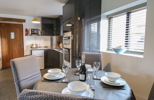 Foxley Cottage | TRICKER'S COTTAGE, pet friendly, character holiday cottage in Lenwade