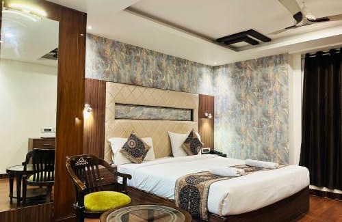 Kakarmatha Hotel | Trimrooms Triumph Banaras Railway Station