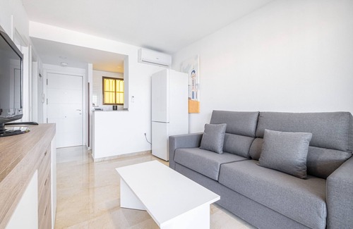Benidorm Apartment | Trinisoll II 6-C Sea views Apartment Levante Beach