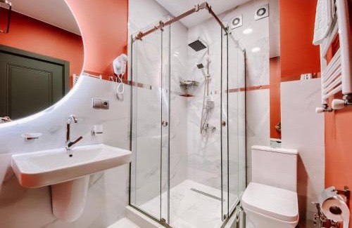 Avlabari Hotel | Trinity Hotel