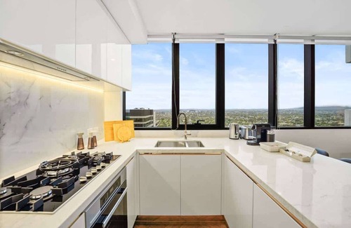 Box Hill Apartment | Trio Box Hill - Lux 3BR Penthouse Beauty w parking