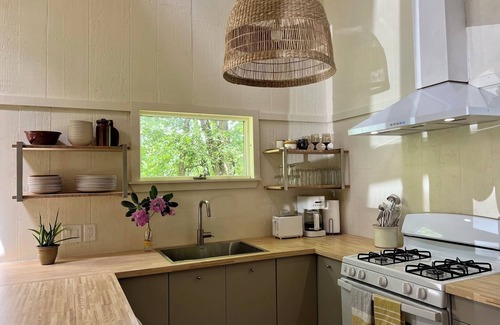 Bellville House | Triple Creek 3 bedroom Cabin near Mohican Park, Malabar Farms & Snow Trails