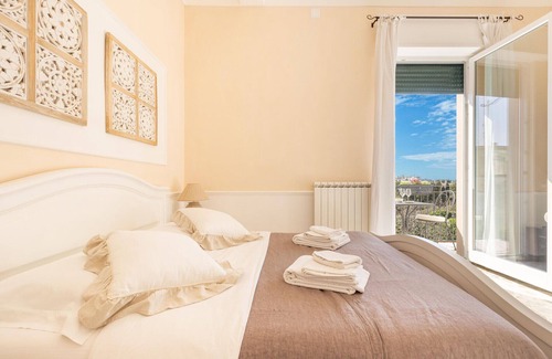 Lecce Bed & Breakfast | Triple Room at Dimora Le Tre Muse Guesthouse