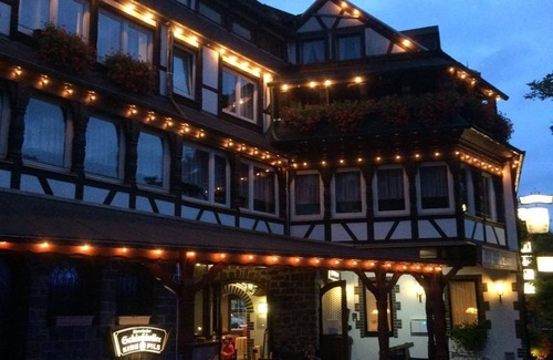 Idar-Oberstein House | Triple Room Shower/WC - Hotel Schloßschenke
