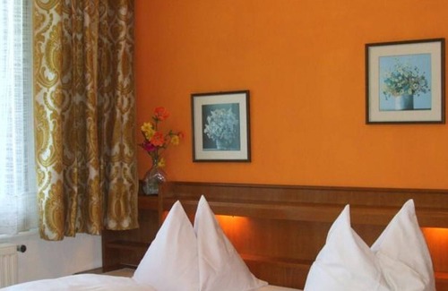 Ossiach Cottage | Triple room with balcony and lake view - Hotel-Pension Brönimann
