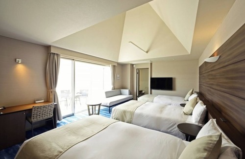 Shirahama Hotel | Triple Room with private spa | Uo Berge Plan 2 /Nishimurogun Wakayama