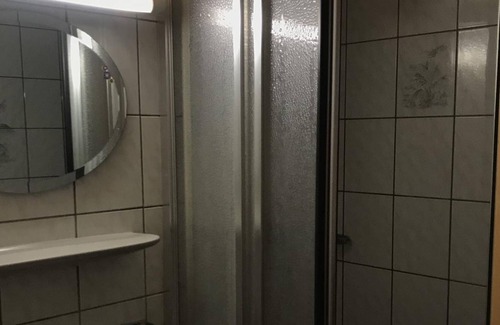 Hirschegg House | Triple room with shower / WC - Gasthof Hirsch