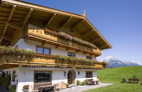 Soell Cottage | Triple room with shower, WC - Pension Obinghof