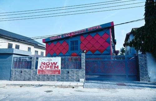 Surulere Apartment | Triple Tee Luxury Hotel