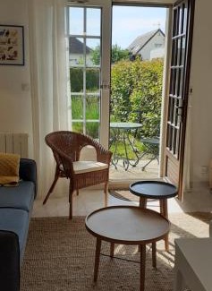 Courseulles-sur-Mer House | Triplex avec jardinet - wifi - à 400m de la plage