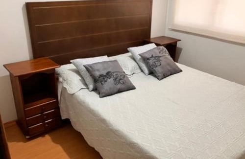 Novo Mundo House | Triplex ideal para grupos. Acomoda mais de 20.