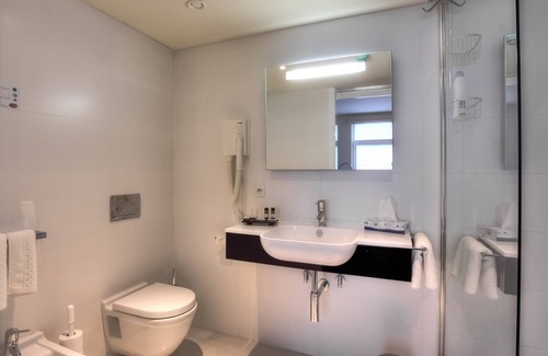 La Louviere Hotel | Tristar