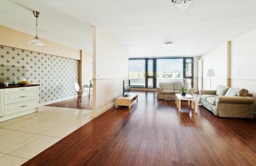 Ochota Apartment | Triton Park Apartments
