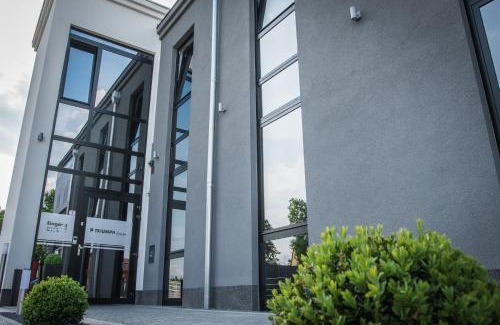 Rangsdorf Apartment | Triumph Inn Pension