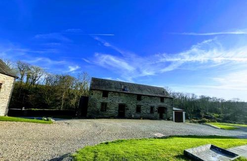 Tremain House | Troedyrhiw Holiday Cottages