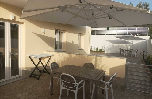 Santa Domenica House | Tropea brand new two-room apartment with terrace and POOL 3 minutes from the SEA