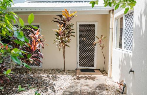 Palm Cove Villa | Tropical 2 BR, 2 Bath Villa with private pool