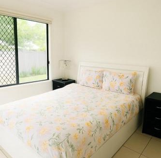 Kelso House | Tropical 4 Bedroom, 2 Bathroom, Pool Home