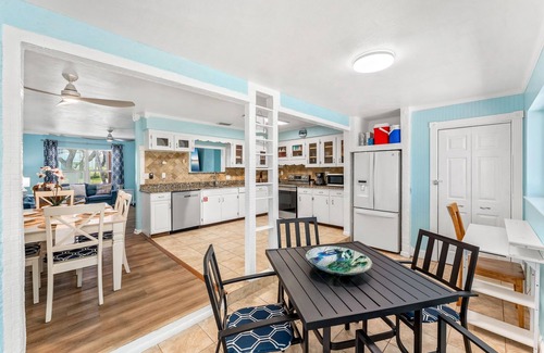 Snug Harbor Estates House | Tropical Beachside House w/Backyard Oasis, Fire Pit, BBQ & Outdoor Patio