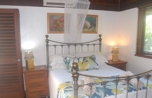 Arawak Hill Cottage | Tropical Garden Cottage