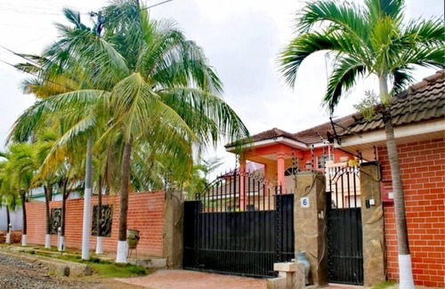 Teshie House | Tropical Ghana House